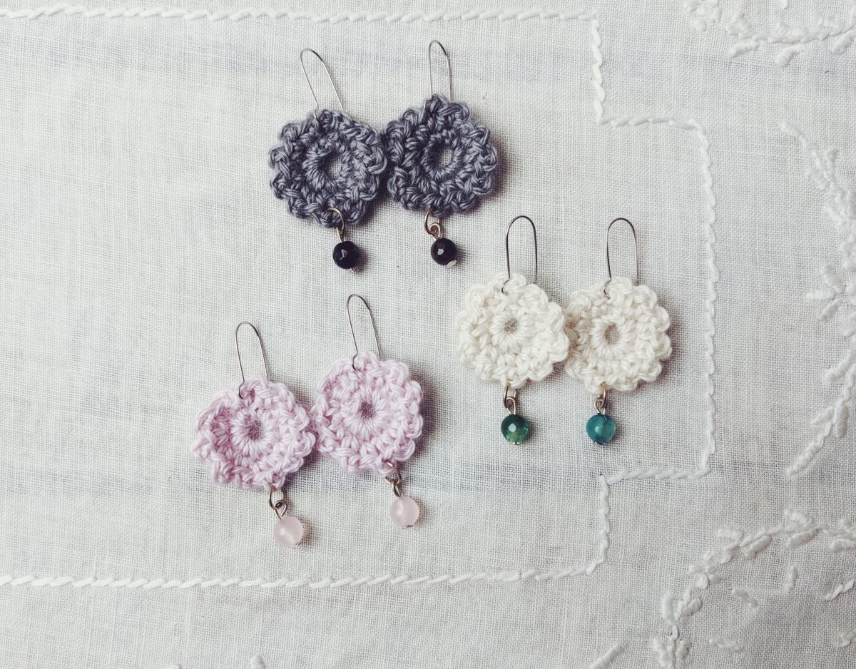 Luau Flower Ombre Earrings Free Crochet Pattern  Full Video Tutorial   fiberfluxblogcom